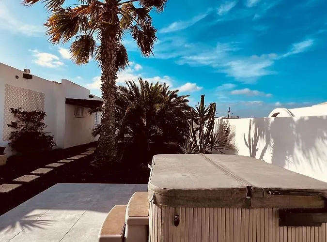 Casa Alizee, Heated Pool, Hot Tub Feriehus